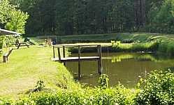 Fische fangen und Zelten