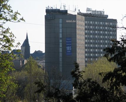 powikszenie przez puknicie
